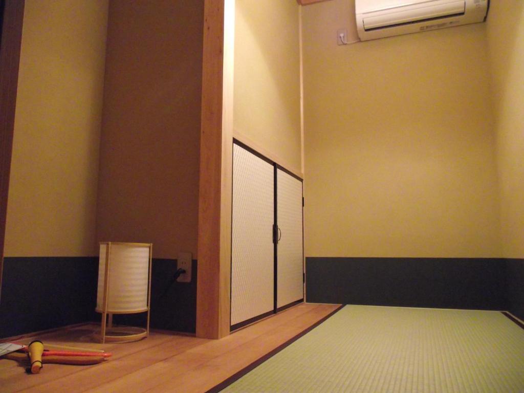 Kyo Machiya Guest House Makuya كيوتو الغرفة الصورة